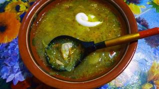 Щи из кислой квашеной капусты с грибами