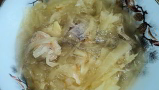 Щи из квашенной капусты в мультиварке