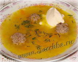 Щи из квашеной капусты с фрикадельками