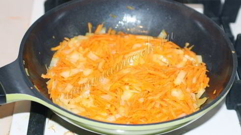 щи из квашеной капусты с индейкой