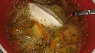 Щи из квашеной капусты в мультиварке