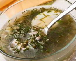 Щи из щавеля в мультиварке