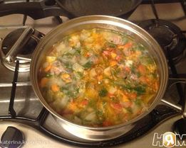 Щи из свежей капусты с фрикадельками