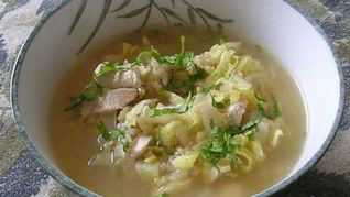 Щи из свежей капусты с курицей