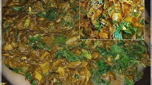 щи с крапивой, щавелем и говяжьими ребрышками