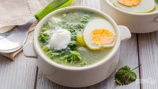 Щи со щавелем и яйцом
