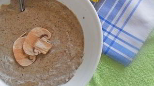 Сливочный крем-суп с шампиньонами