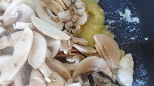 сливочный крем-суп с шампиньонами