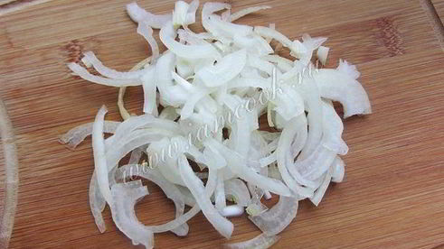 солянка с колбасой и курицей