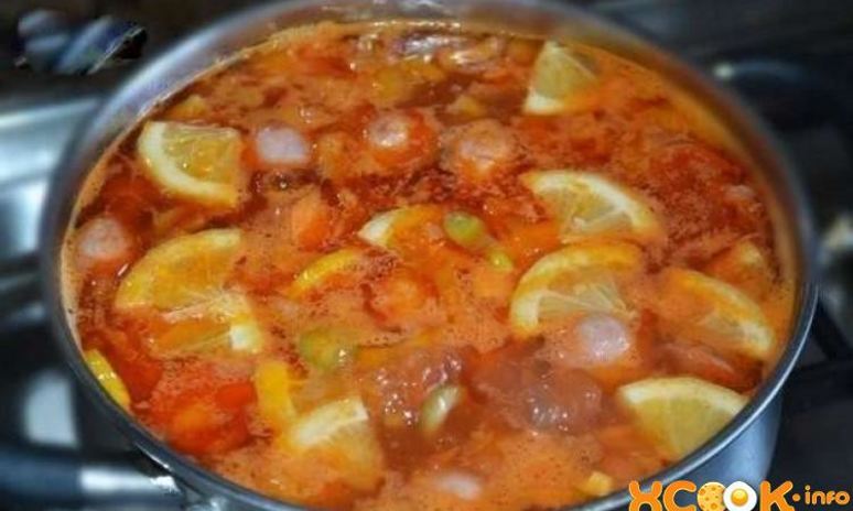 Рецепт супа солянка с сосисками