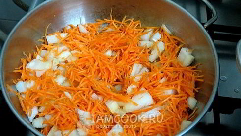 суп из колбасного сыра