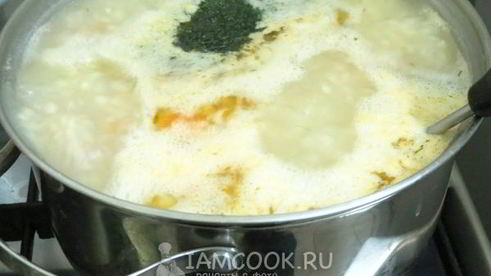 суп из колбасного сыра