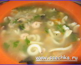 Суп из креветок и кальмаров