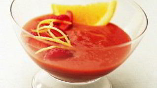 Суп из ревеня с клубникой