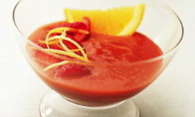 Рецепт супа из ревеня с клубникой