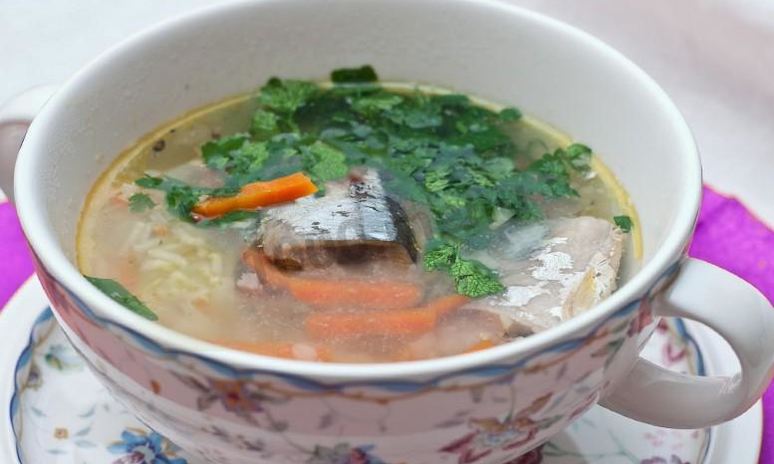 Рецепт супа из рыбных консервов сайра