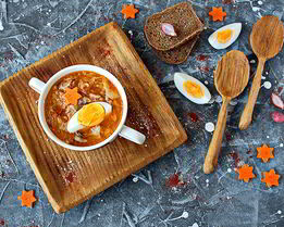 Суп по-польски с квашеной капустой и яйцом