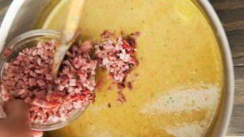 гороховый суп-пюре с сухариками