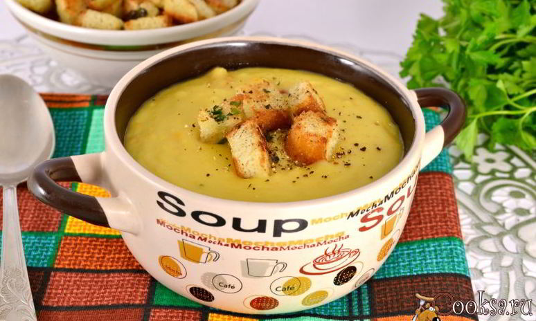 Рецепт горохового супа-пюре в мультиварке с плавленным сырком и чесночными сухариками