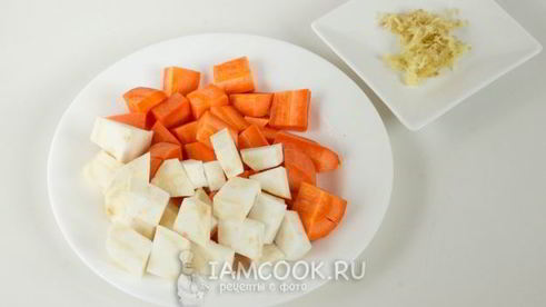 картофельный суп-пюре с корнем сельдерея