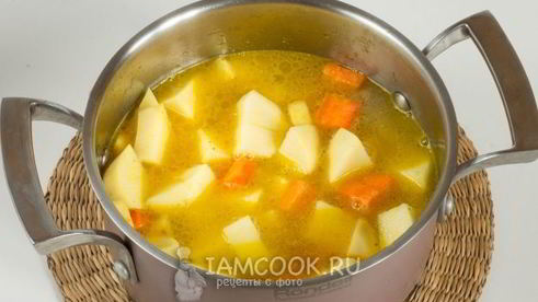 картофельный суп-пюре с корнем сельдерея