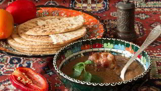 Суп-пюре из фасоли с беконом и черносливом