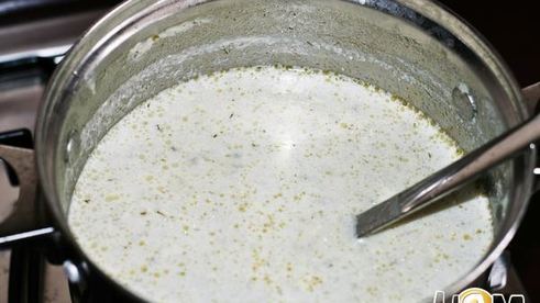 суп пюре из кольраби с морскими гребешками