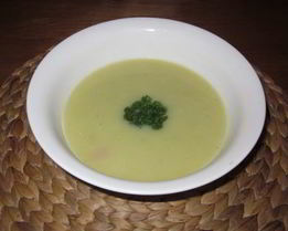 Суп-пюре из лука порея с беконом