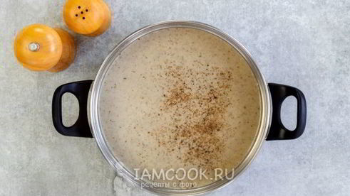 суп-пюре из шампиньонов с чесноком