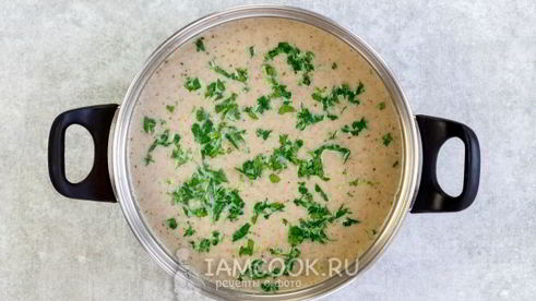 суп-пюре из шампиньонов с чесноком