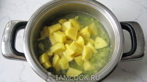 суп-пюре из сухого зеленого гороха