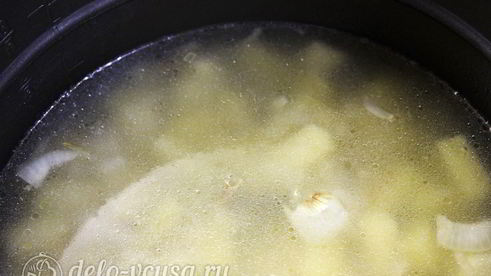 суп-пюре из зеленого горошка