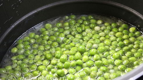 суп-пюре из зеленого горошка