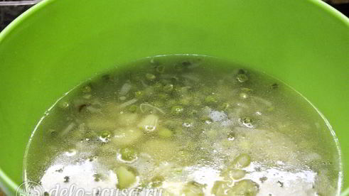 суп-пюре из зеленого горошка