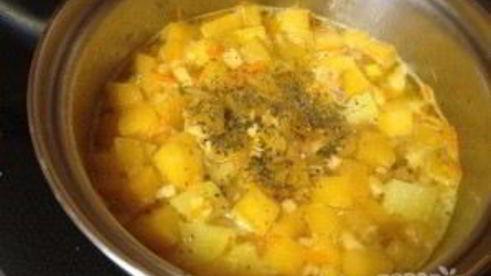 суп-пюре с тыквой и сельдереем