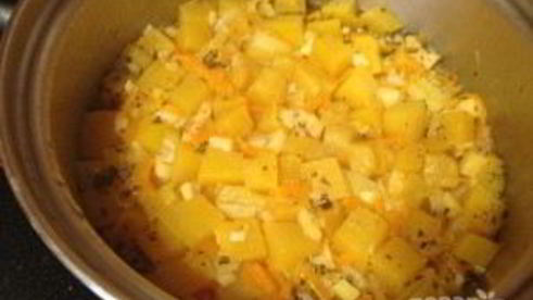 суп-пюре с тыквой и сельдереем