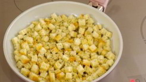 тыквенный суп-пюре с ароматными сухариками