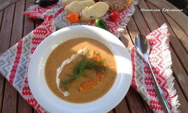 Рецепт тыквенного супа-пюре с грибами и перцем чили