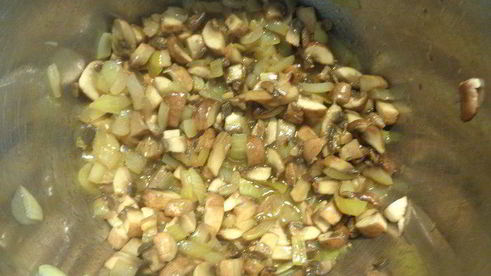 тыквенный суп-пюре с грибами и перцем чили