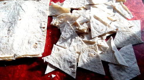 сырно-макаронный суп и чипсы из лаваша