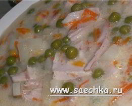 Сырный суп с горошком и кукурузой