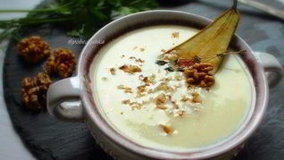 Сырный суп с грушей и грецкими орехами