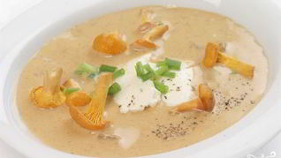 Сырный суп с лисичками