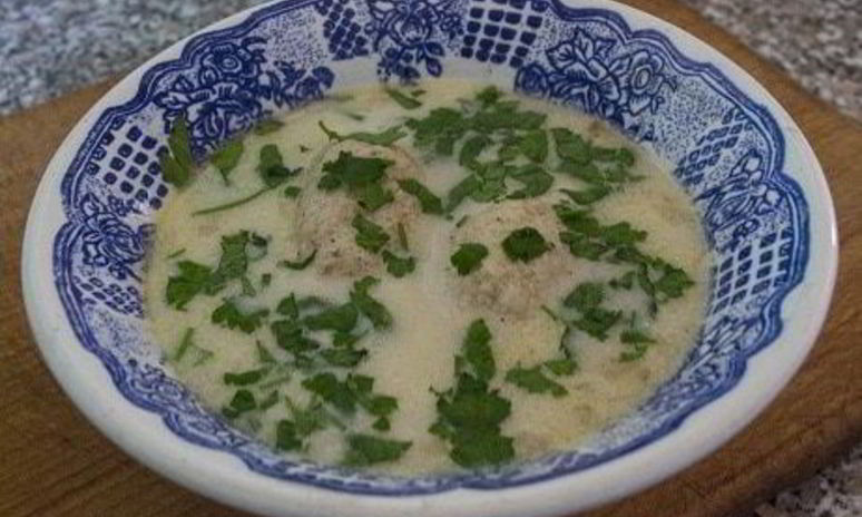 Рецепт сырного супа с рисом и куриными кнелями