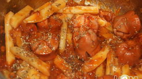 томатный суп с сосисками