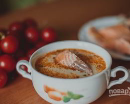 Сливочная уха из семги