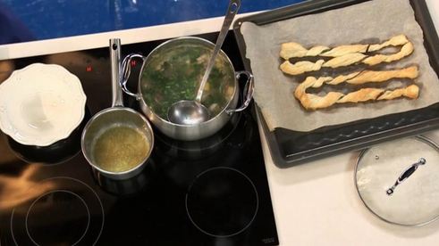 уха из стерляди с копченой форелью