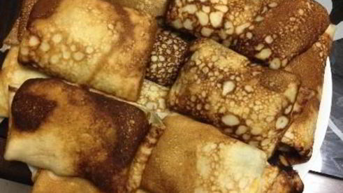 блинчики с бананами черносливом и орехами