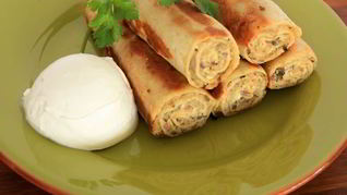 Блинчики с мясом и грибами