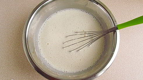 блины на минеральной воде